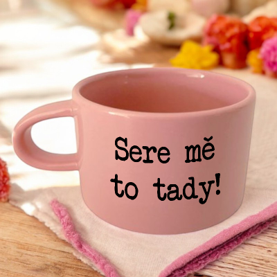Ahome Hrnek makronka 160 ml - Sere mě to tady - růžový