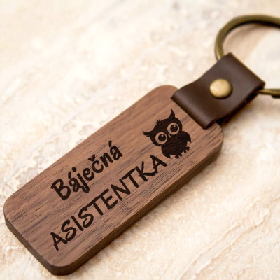 Ahome Dřevěná klíčenka - Báječná asistentka