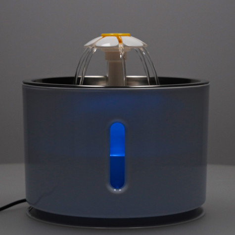 Pítko pro zvířata automatická USB LED fontánana vodu 2,4 l ~ 4