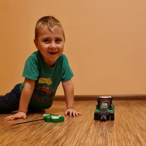 Traktor RC na dálkové ovládání se sklápěcím přívěsem Kruzzel 24850 ~ 5