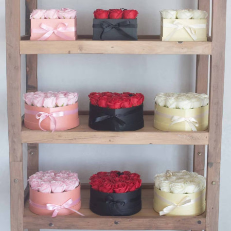 Mýdlové květy růže v dárkovém boxu srdce 13 ks růžové ~ 5