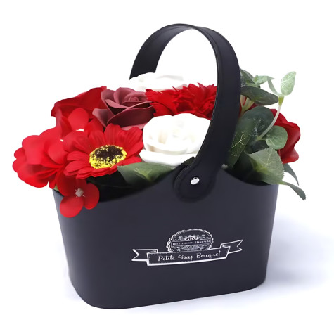 Mýdlová kytice v košíku malá červená ~ 1