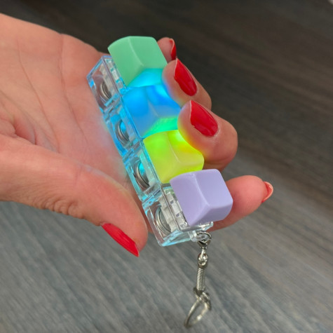 Fidget keyboard LED svítící klávesnice klíčenka 4 pastelová tlačítka ~ 2