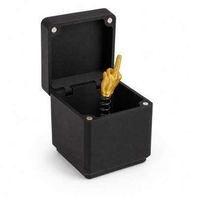 Secret gift box Černá skříňka s překvapením - prostředníček