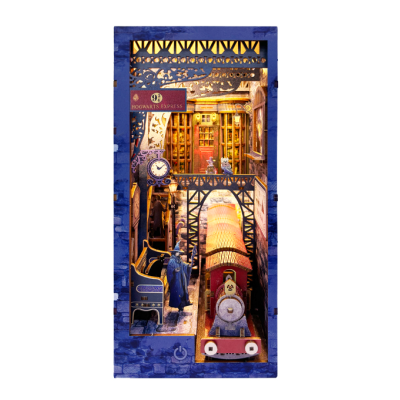 2Kids Toys 3D skládačka Zarážka na knihy Miniatura domečku Magické nádraží