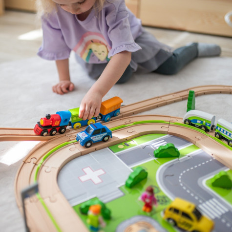 2Kids Toys Vláčkodráha Město a Vesnice 200 dílů ~ 3