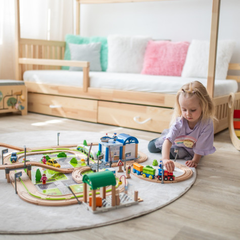 2Kids Toys Vláčkodráha Město a Vesnice 200 dílů ~ 6