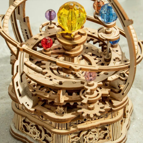 RoboTime 3D dřevěná skládačka hrací skříňky Historický orloj ~ 2