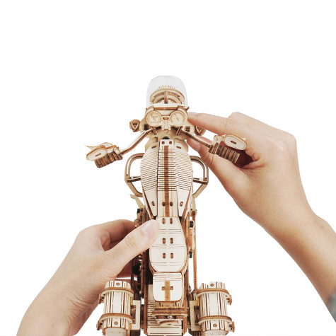 RoboTime 3D dřevěná mechanická skládačka Motorka Cruiser ~ 6