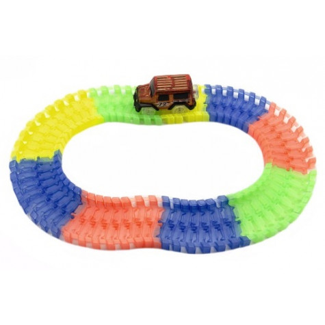 Magic Tracks Dráha svítící + auto plast 220ks délka 3,2m na baterie v krabici ~ 1