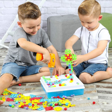 Kreativní šroubovací stavebnice s vrtačkou v kufříku ~ 2