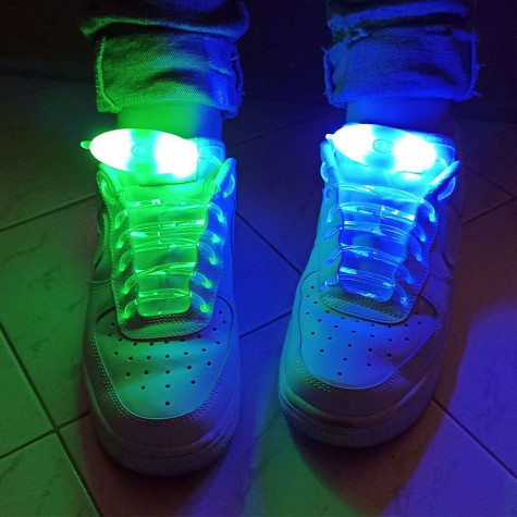 LED svítící tkaničky ~ 1